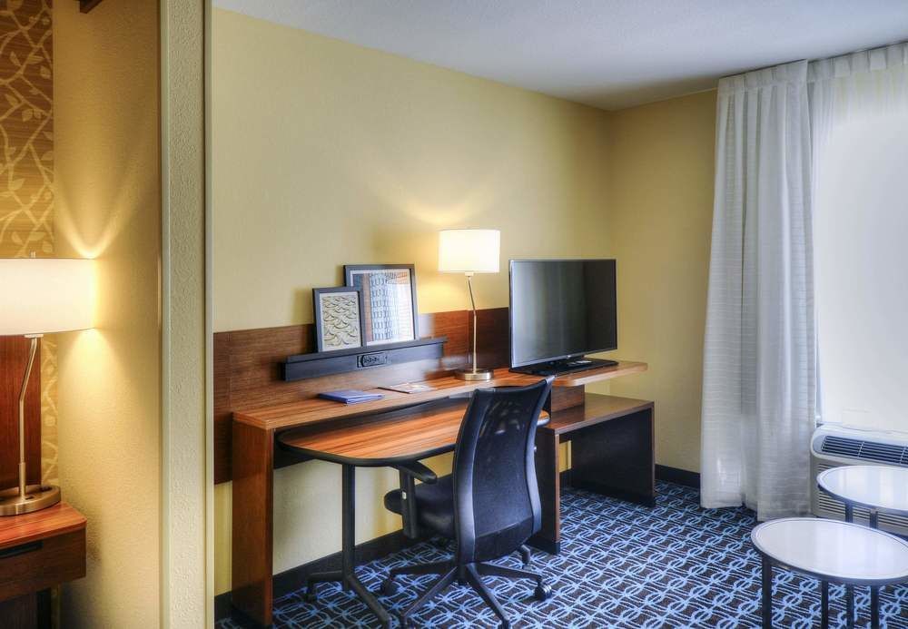 Fairfield Inn & Suites By Marriott Принстон Экстерьер фото